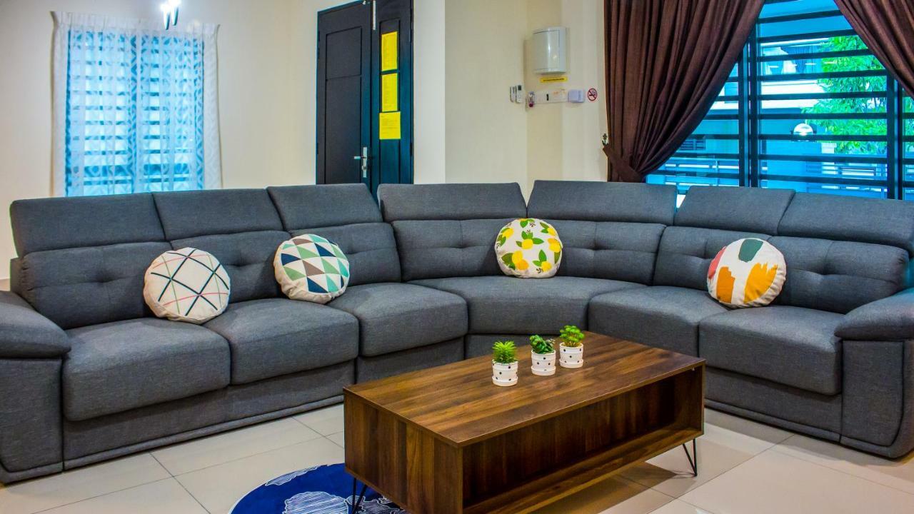 Tropical Livings Meru Ipoh Homestay By Grab A Stay Ngoại thất bức ảnh